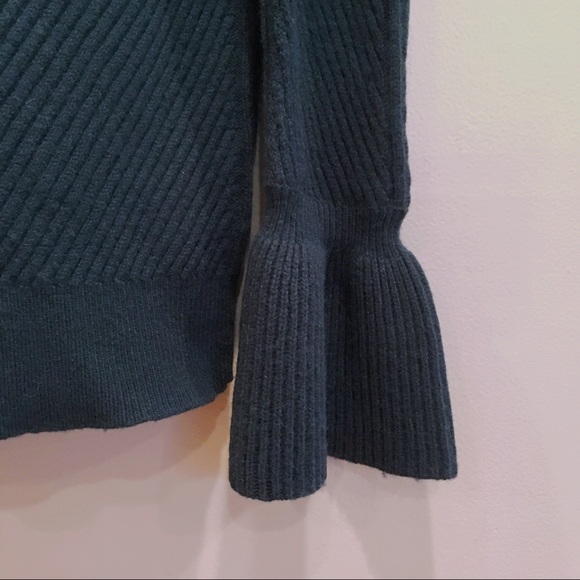 Club Monaco Andreah Sweater - Picture 5 of 8